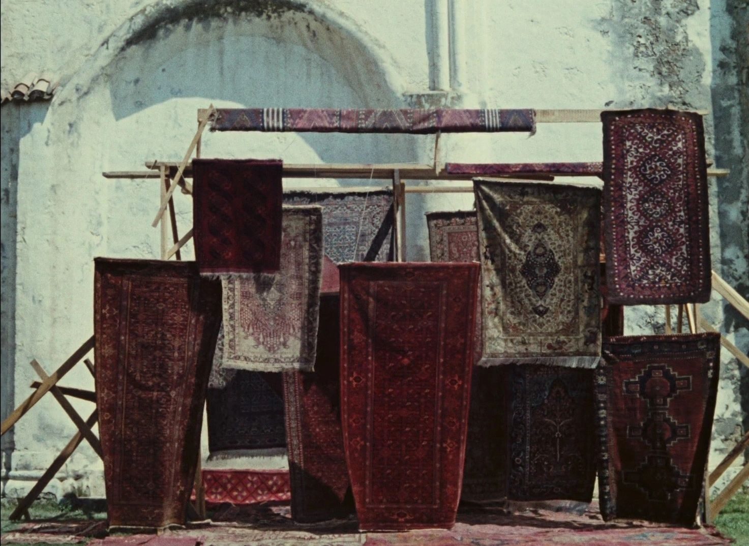 Still from The Color of Pomegranates(1969)
