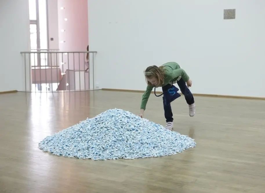 Photographer: Wolfgang Guenzel. Image courtesy of MMK Museum für Moderne Kunst.