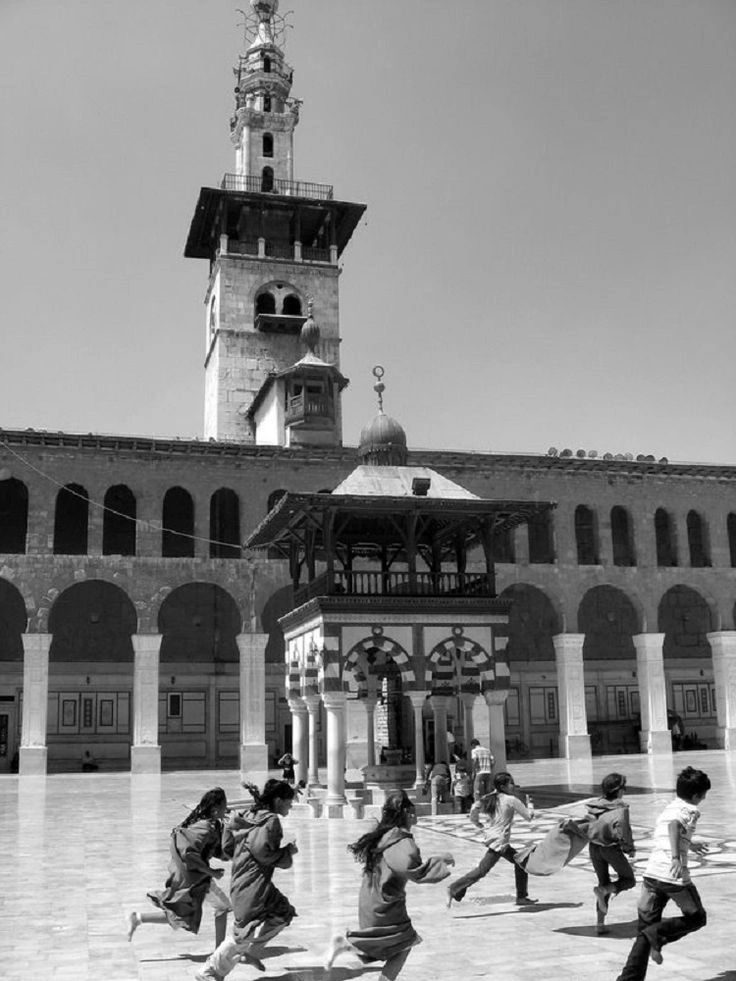 ْUmmayad Mosque by Unknown (2005)